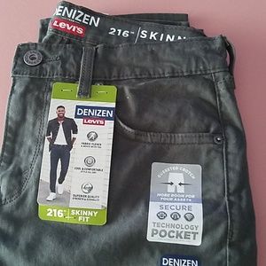 Mens jeans black 30 x 32 Levi's skinny fit